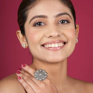 Silver Ladies Antic Ring 2