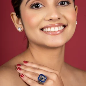 Silver Ladies Antic Ring 4