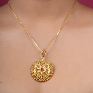 Gold Pendent 8