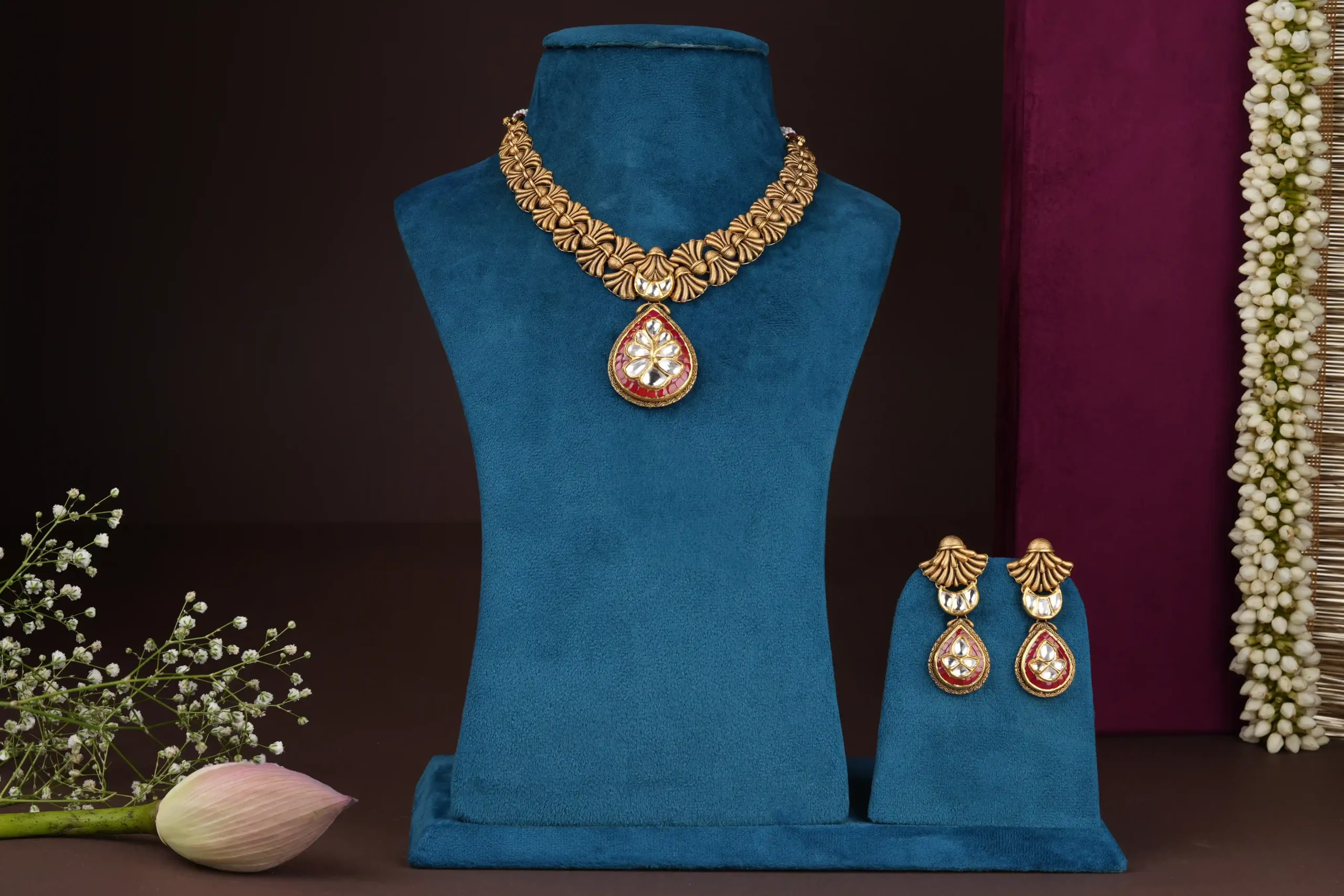 Regal Blush Glow Necklace Set - Image 2