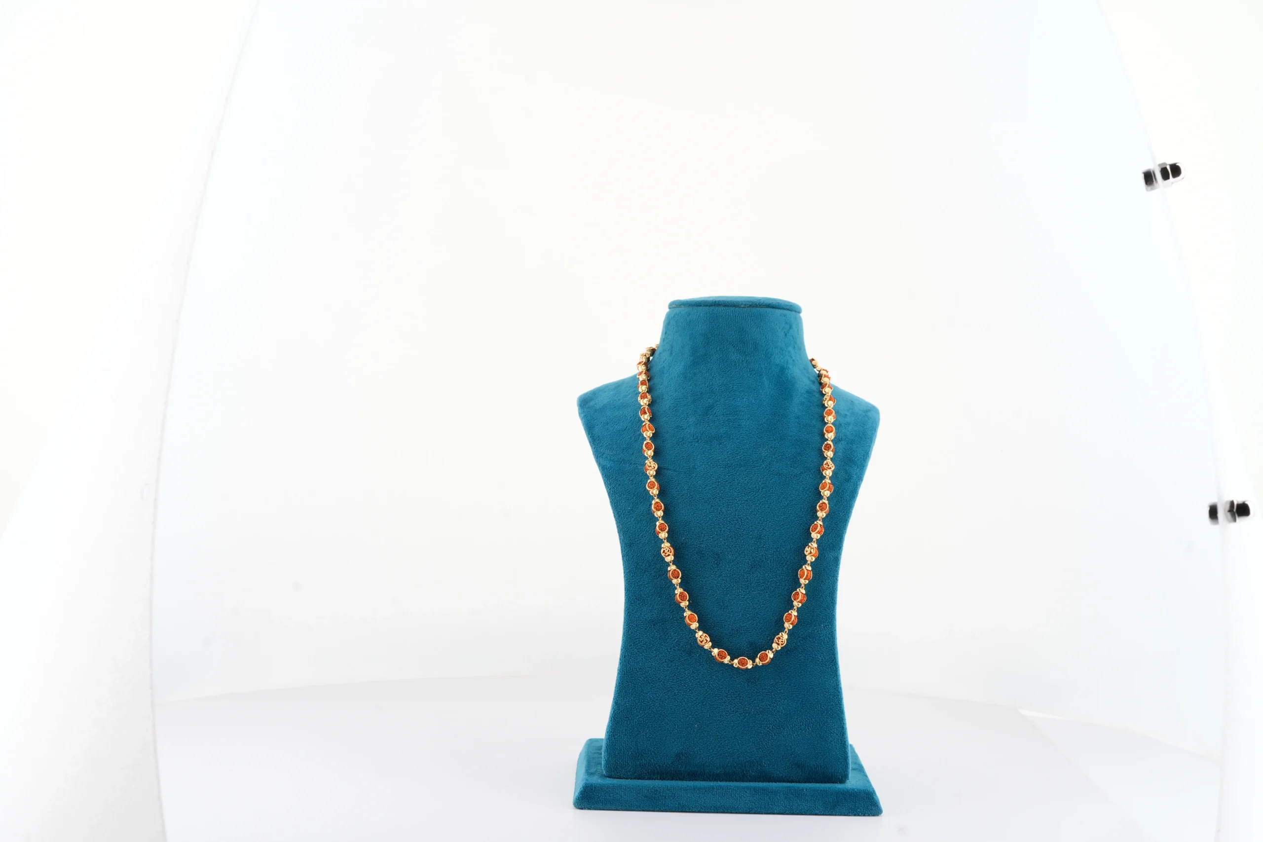 Traditional Men’s Gold Bead Chain - Image 3