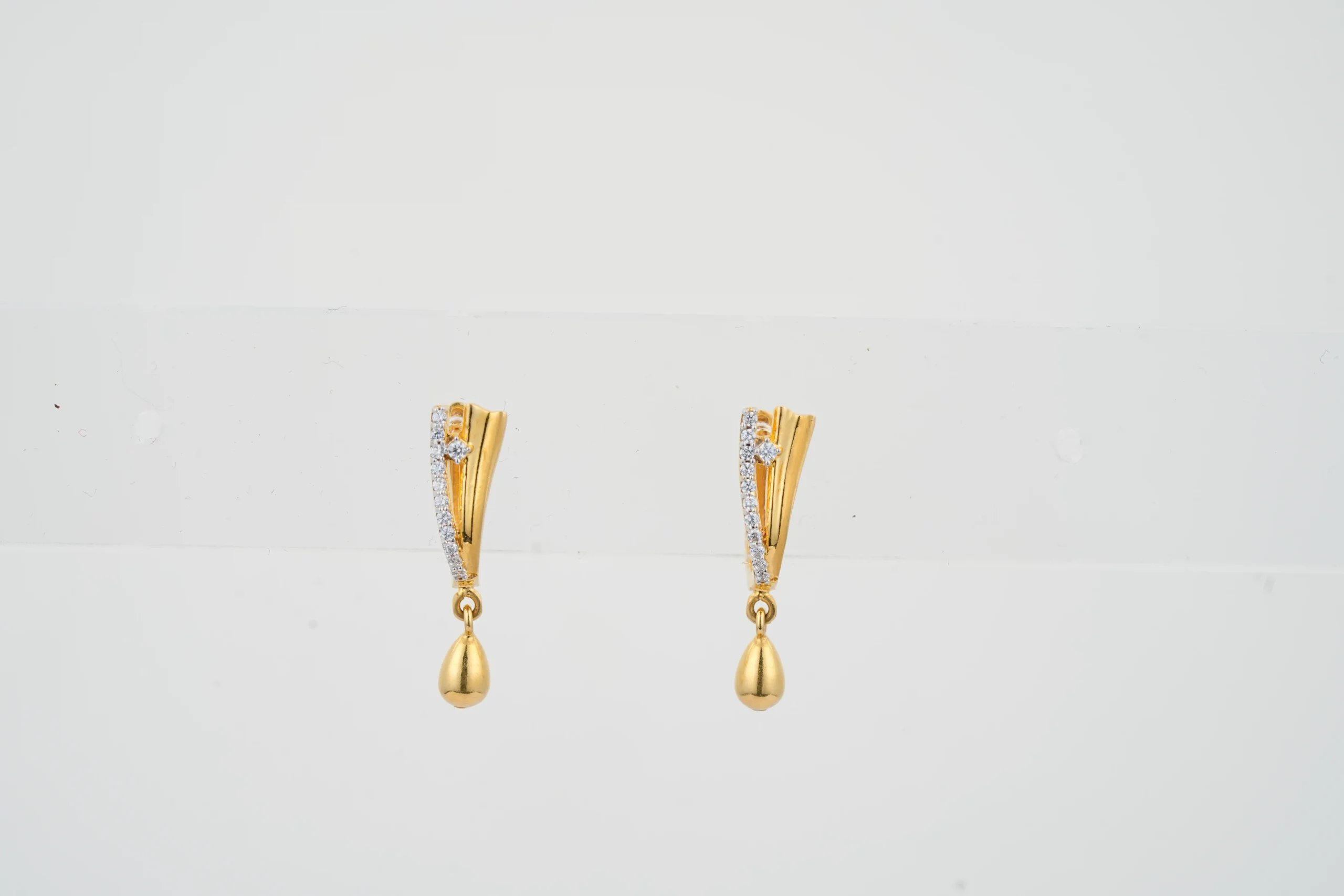 Gold Teardrop Dangle Earrings - Image 3