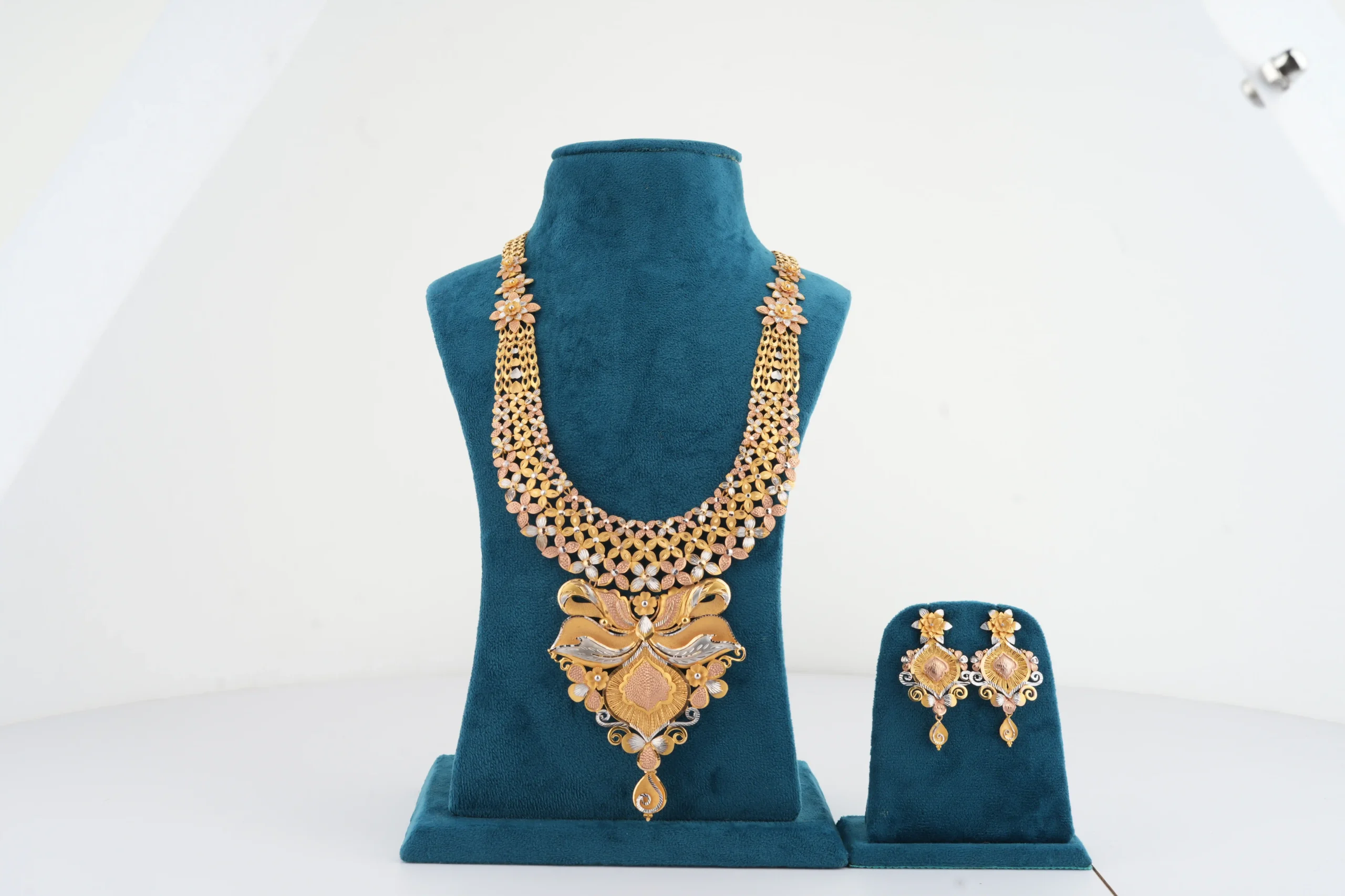 Queen Aura Set - Image 3